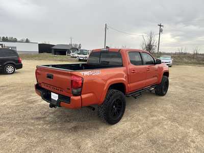 2018 Toyota Tacoma, $27950. Photo 7