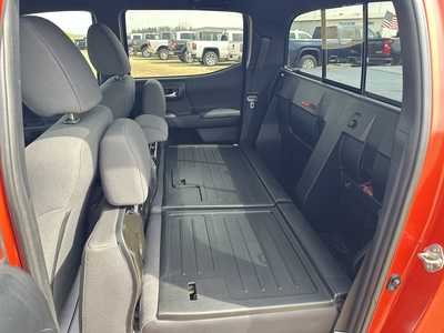 2018 Toyota Tacoma, $27950. Photo 12
