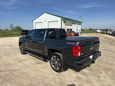 2017 Chevrolet 1500 Crew Cab, $24995. Photo 5