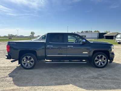 2017 Chevrolet 1500 Crew Cab, $24995. Photo 8