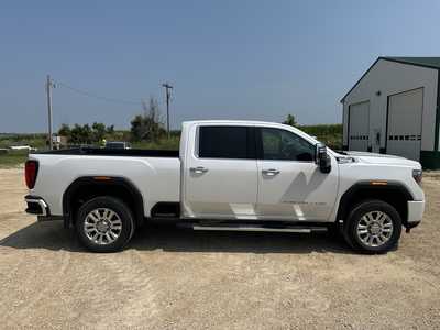 2021 GMC 2500 Crew Cab, $55950. Photo 9