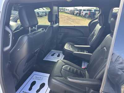 2018 Chrysler Pacifica, $14500. Photo 11
