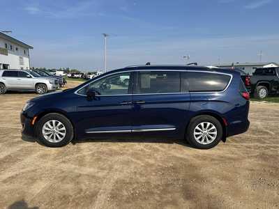 2018 Chrysler Pacifica, $18500. Photo 4