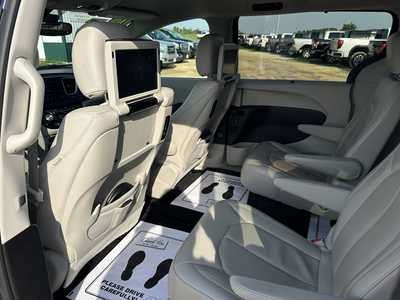 2018 Chrysler Pacifica, $18500. Photo 11