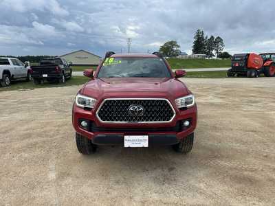 2018 Toyota Tacoma, $31500. Photo 2