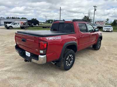2018 Toyota Tacoma, $31500. Photo 7