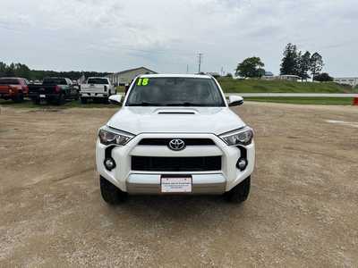 2018 Toyota 4Runner, $32500. Photo 2