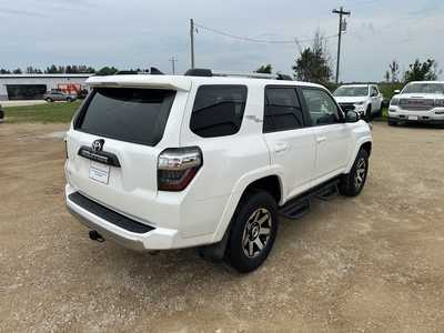 2018 Toyota 4Runner, $32500. Photo 7