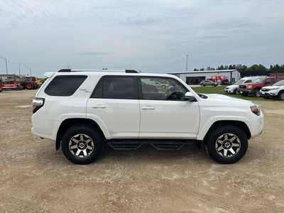 2018 Toyota 4Runner, $32500. Photo 8