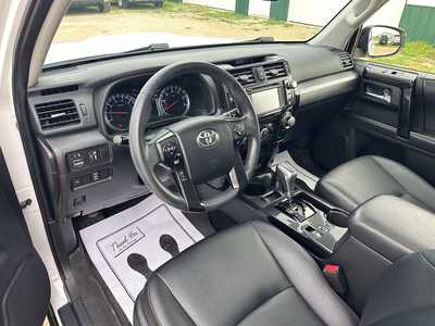2018 Toyota 4Runner, $32500. Photo 9