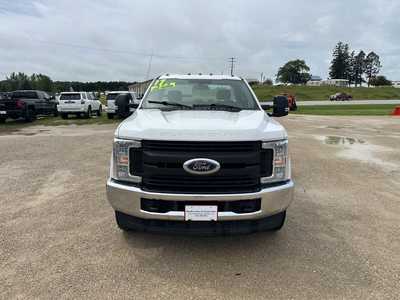 2017 Ford F350 Reg Cab, $. Photo 2