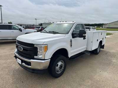 2017 Ford F350 Reg Cab, $. Photo 3