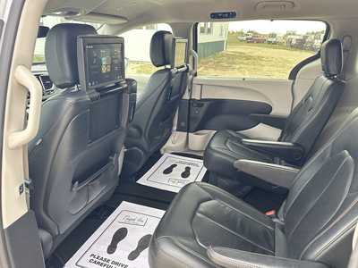 2018 Chrysler Pacifica, $16595. Photo 11