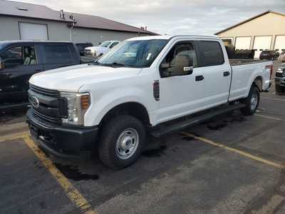 2019 Ford F250 Crew Cab, $23995. Photo 2