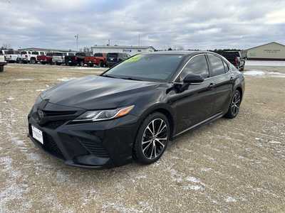 2020 Toyota Camry, $21950. Photo 3