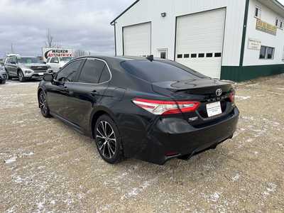 2020 Toyota Camry, $21950. Photo 5
