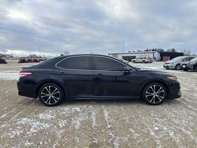 2020 Toyota Camry, $21950. Photo 8