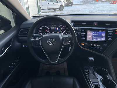 2020 Toyota Camry, $21950. Photo 11