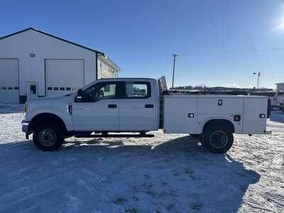 2019 Ford F350 Crew Cab, $33950. Photo 4