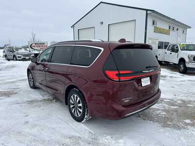 2021 Chrysler Pacifica, $18995. Photo 5