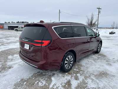 2021 Chrysler Pacifica, $18995. Photo 7