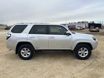 2018 Toyota 4Runner, $23995. Photo 9