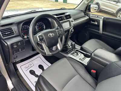2018 Toyota 4Runner, $23995. Photo 10