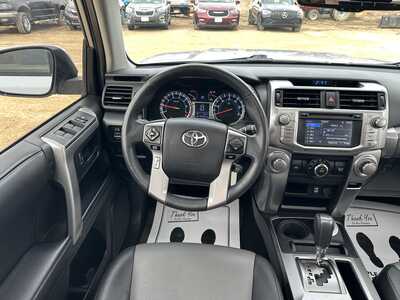 2018 Toyota 4Runner, $23995. Photo 11