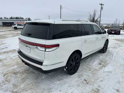 2023 Lincoln Navigator L, $49750. Photo 8
