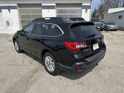 2019 Subaru Outback, $18495. Photo 5