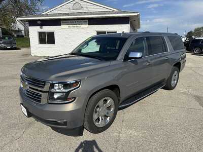 2017 Chevrolet Suburban, $16595. Photo 3