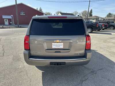 2017 Chevrolet Suburban, $16595. Photo 6
