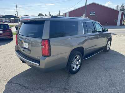 2017 Chevrolet Suburban, $16595. Photo 7