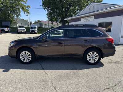 2019 Subaru Outback, $17500. Photo 4