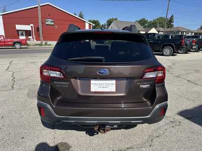 2019 Subaru Outback, $17500. Photo 6