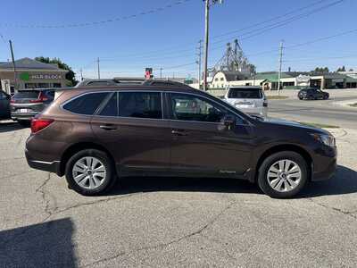 2019 Subaru Outback, $17500. Photo 8