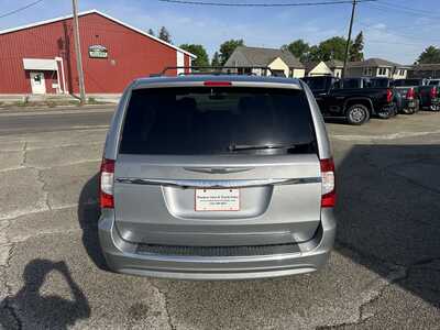 2013 Chrysler Town & Country, $3250. Photo 6