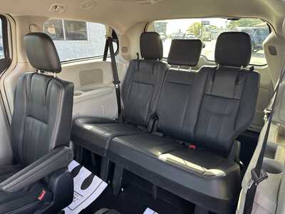 2013 Chrysler Town & Country, $3250. Photo 12