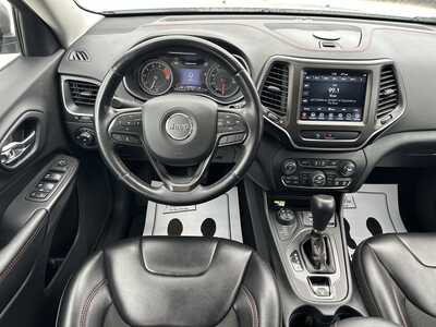 2019 Jeep Cherokee, $13995. Photo 11