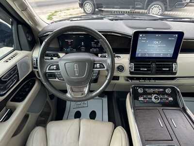 2019 Lincoln Navigator L, $24995. Photo 12