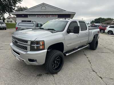 2014 Chevrolet 2500 Crew Cab, $14500. Photo 4