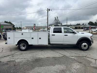 2019 RAM 5500 Crew Cab, $0. Photo 11