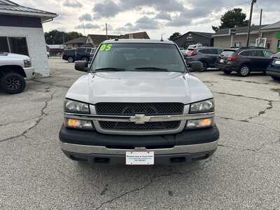 2005 Chevrolet 1500 Crew Cab, $8995. Photo 2