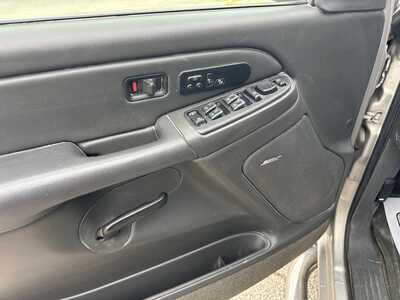 2005 Chevrolet 1500 Crew Cab, $8995. Photo 12