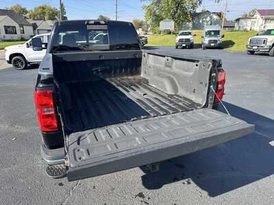 2018 Chevrolet 2500 Crew Cab, $27500. Photo 6