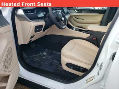 2025 Jeep Grand Cherokee L, $44695. Photo 8