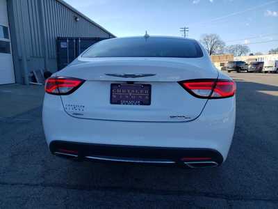 2015 Chrysler 200, $11450. Photo 12