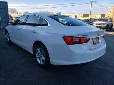 2024 Chevrolet Malibu, $17850. Photo 10