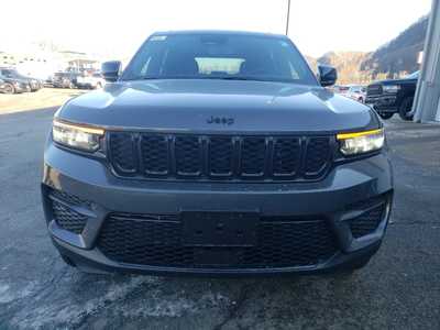2025 Jeep Grand Cherokee, $42665. Photo 12