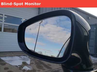 2023 Chrysler Pacifica, $30550. Photo 3